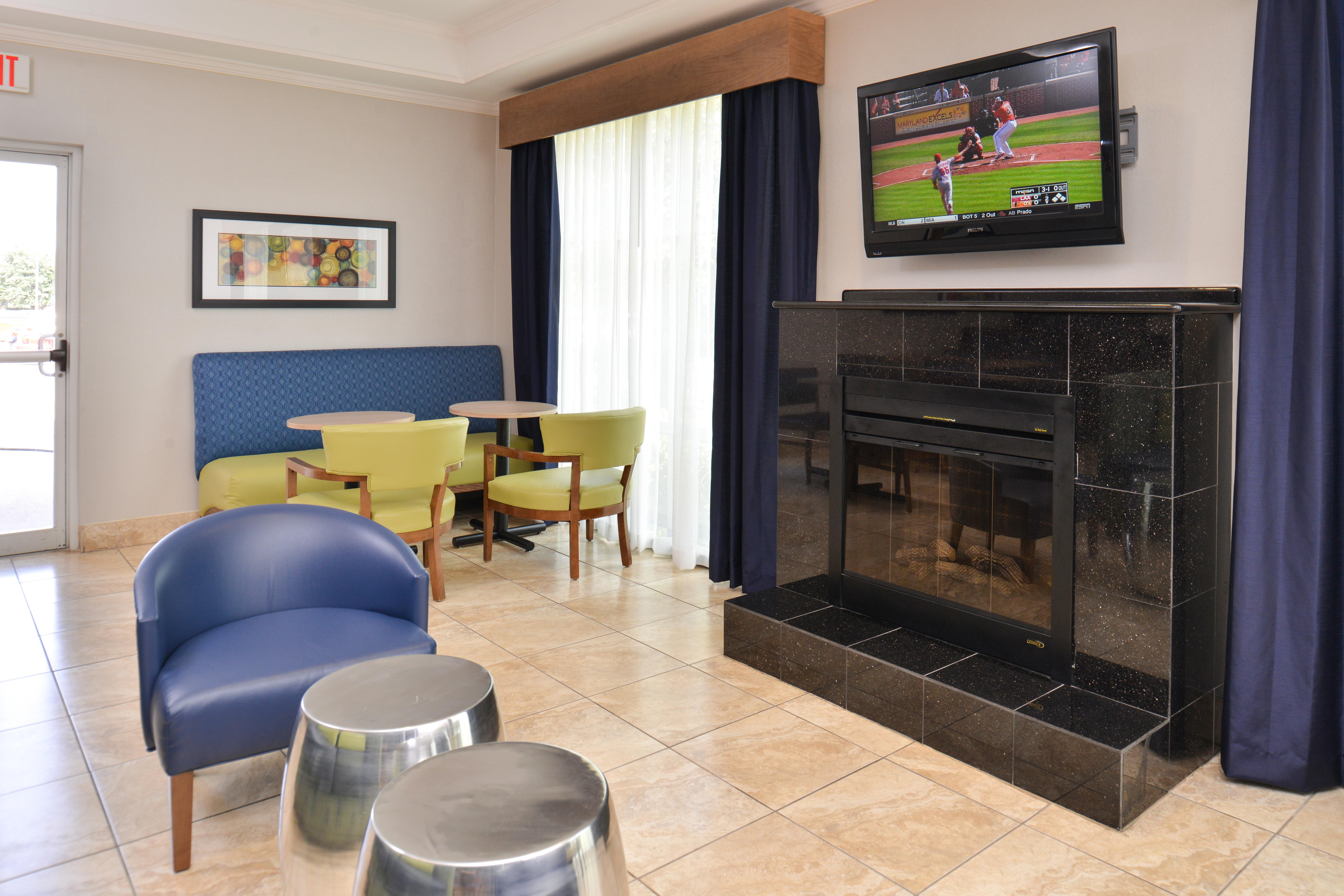 Holiday Inn Express & Suites San Antonio South מראה חיצוני תמונה