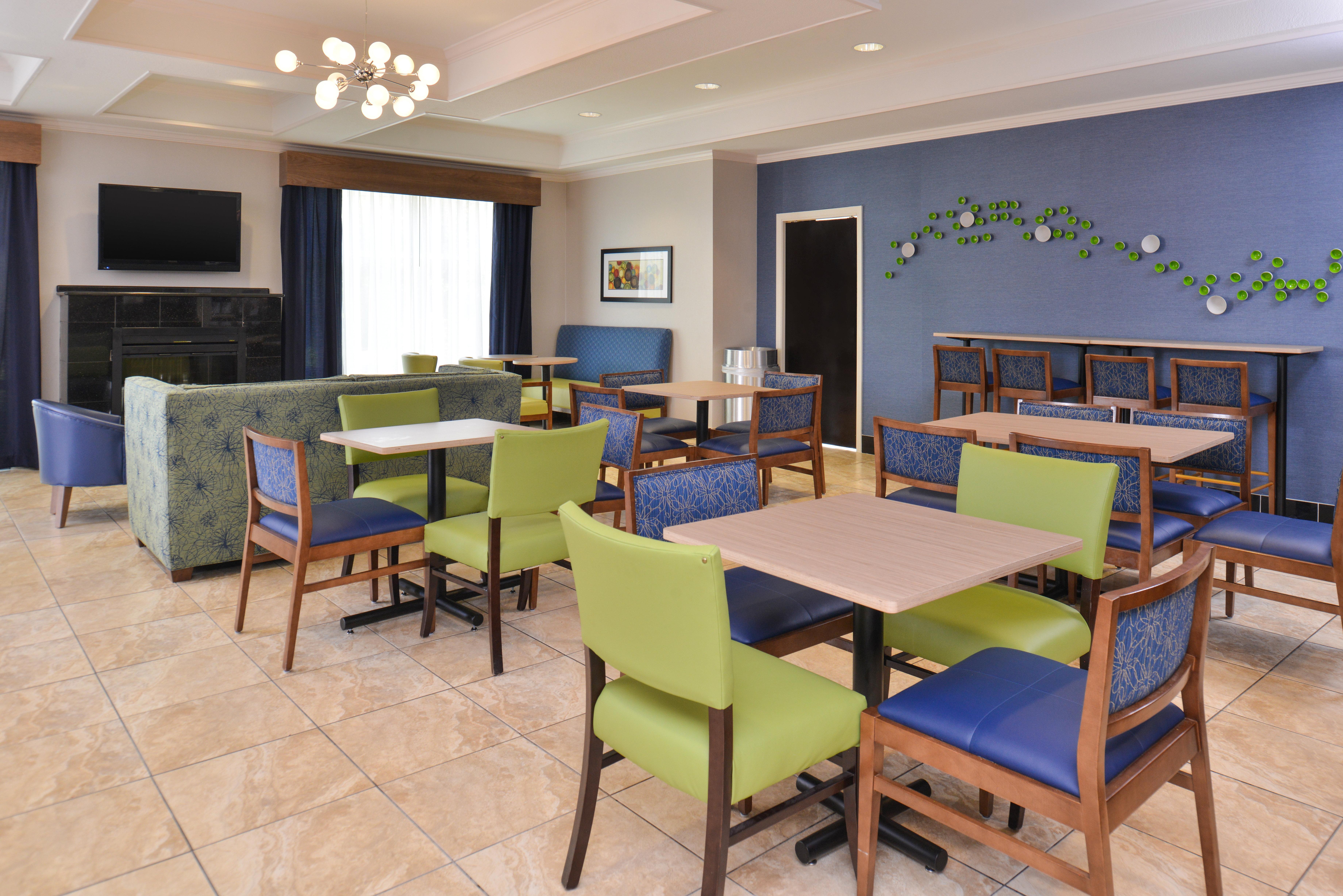 Holiday Inn Express & Suites San Antonio South מראה חיצוני תמונה