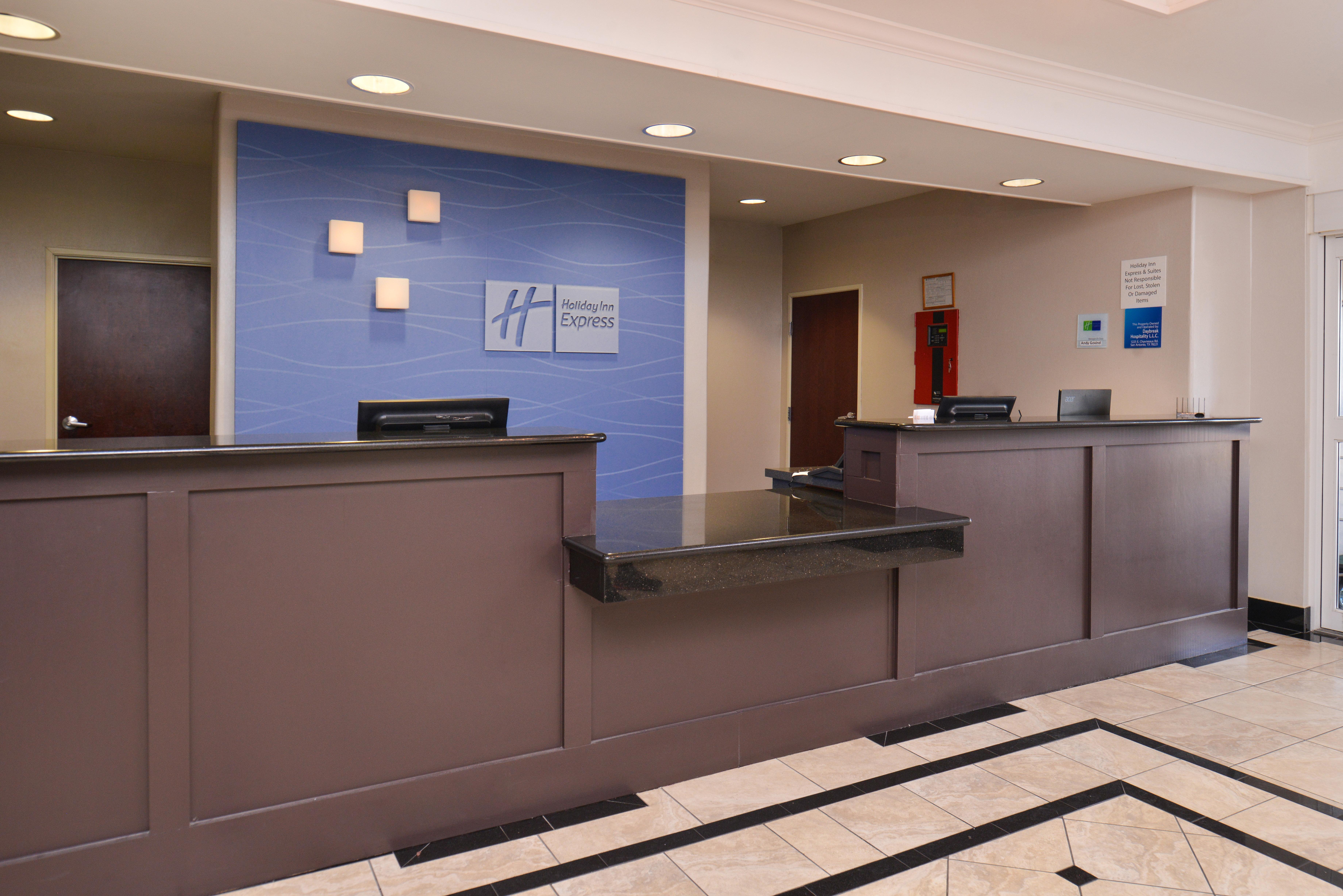 Holiday Inn Express & Suites San Antonio South מראה חיצוני תמונה