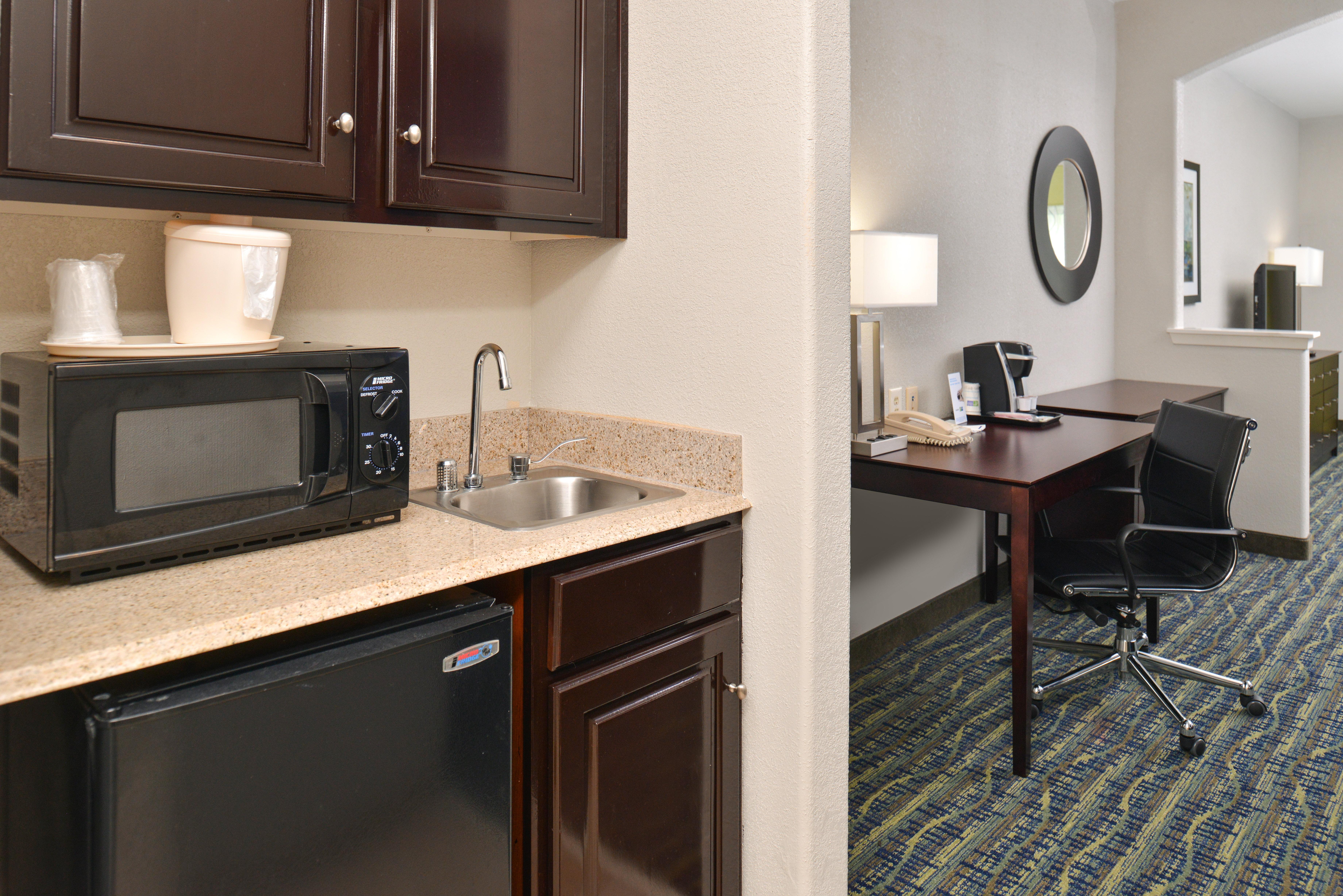 Holiday Inn Express & Suites San Antonio South מראה חיצוני תמונה